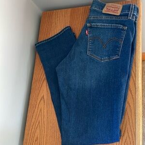 Levi Strauss women’s classic straight jeans